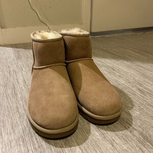 UGG Suede Mini Boots Size 8